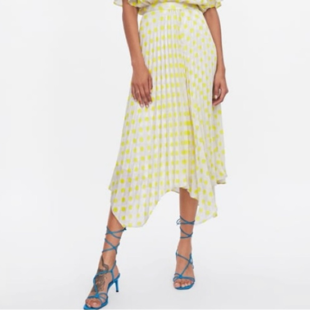 Zara pleated yellow polka dot handkerchief hem midi skirt Sz L